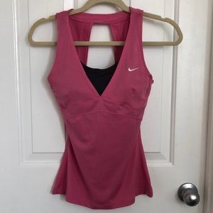 Nike built-in bra tennis tank top